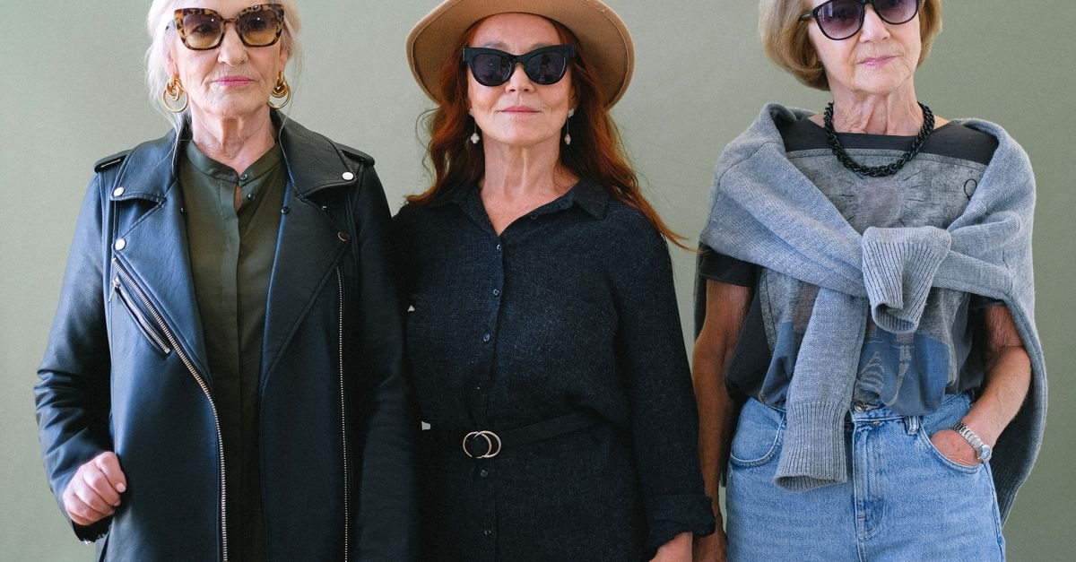 Moda po 40-tce bez wysiłku: stylowe triki, które odmienią Twoją szafę