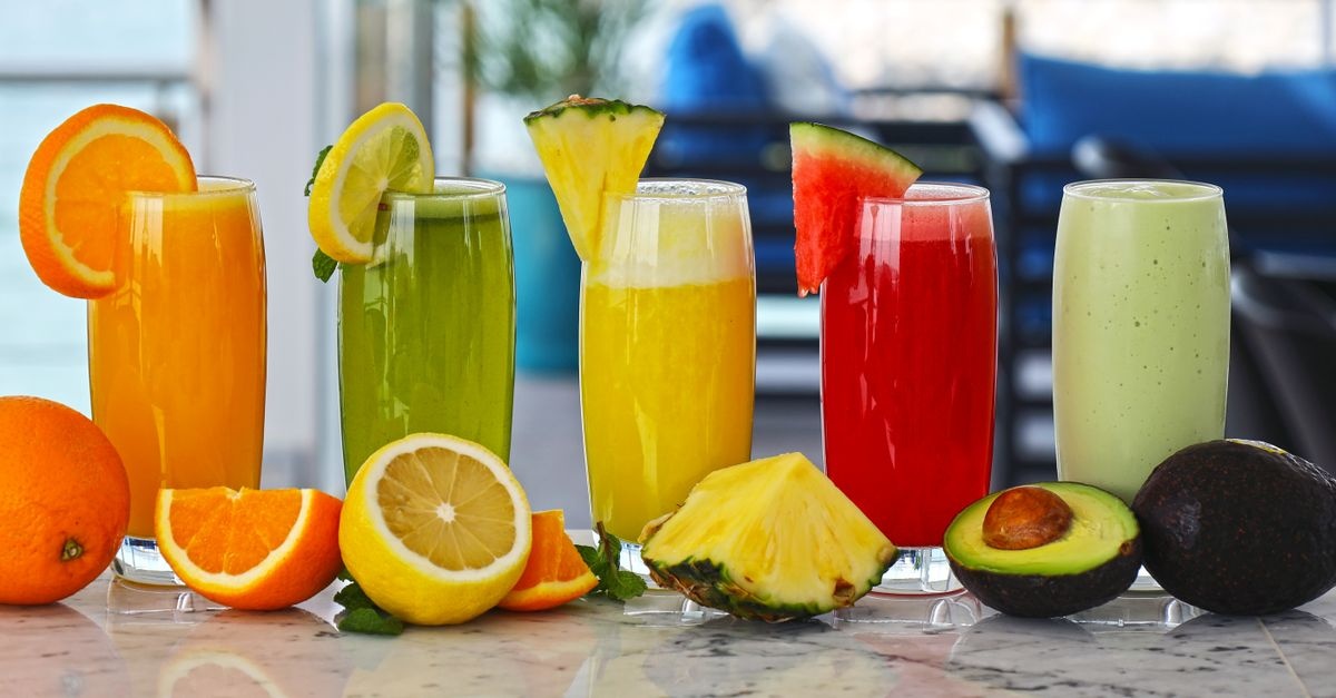 Zdrowe napoje w domu: proste przepisy na pyszne smoothie, lemoniady i herbaty