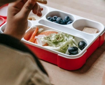 Lunchbox do pracy bez stresu: proste triki na smaczne i zdrowe posiłki na cały tydzień